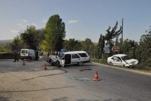 Sinop'ta kaza: 1 &ouml;l&uuml;, 3 yaralı