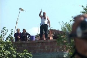 Olaylı yıkımda rehine krizi