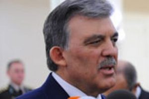Cumhurbaşkanı G&uuml;l'den s&uuml;rpriz iptal