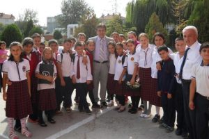Başkan Cingil okulları ziyaret etti