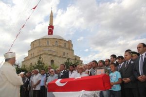 Bayburt şehidini uğurladı