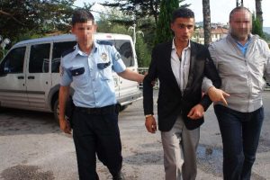 Yol vermeme kavgası: 1 yaralı