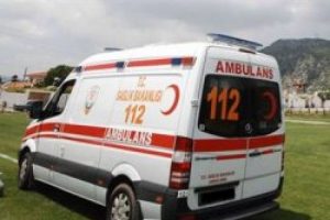 Dağıtıma gelen askere ambulans &ccedil;arptı