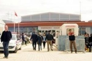 Balyoz sanıklarından biri ka&ccedil;tı