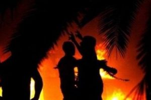 Libya'da halk, radikal İslamcı milisleri &ccedil;ekilmeye zorladı