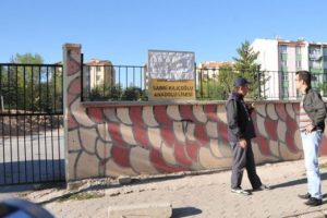 Sınav yeri olarak olmayan okulu g&ouml;sterdiler