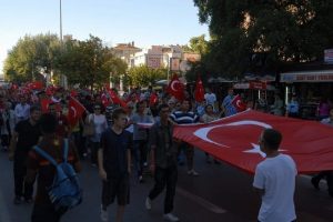 &Ccedil;anakkale'de ter&ouml;re lanet y&uuml;r&uuml;y&uuml;ş&uuml;