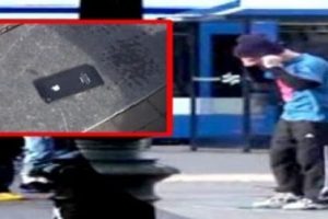 Yeni &ccedil;ıkan iphone5'i yere yapıştırdılar