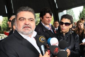 Ahmet &Ouml;zal adliyede