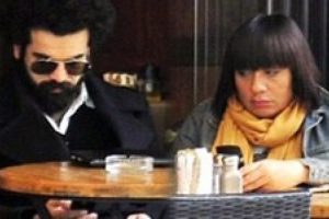 Mahkemeden ağlayarak &ccedil;ıktı
