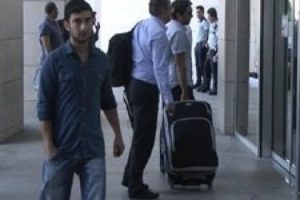 Komutanlar bavullarıyla geldi