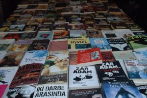 Polisten korsan yayın operasyonu