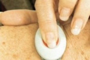 100 şiddet mağduru kadına "panik butonu" dağıtılacak