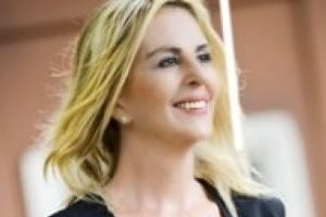 Toplu insan mayo se&ccedil;er ben bikini giyiyorum