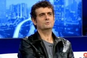 Sevgilimi kendi ailemin yatağında bastım