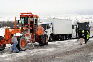 Kar lastiği zorunlu oluyor