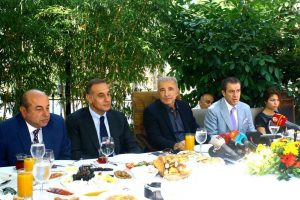 Kedinin başkan sevgisi