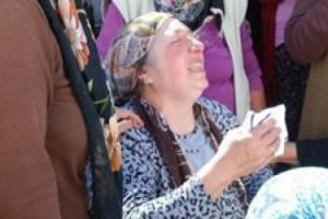 Karslı şehidin evinden ağıtlar y&uuml;kseldi