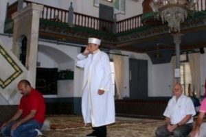 Rodos'ta "istenmeyen imam" krizi