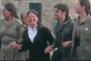 Ter&ouml;ristlerle halay &ccedil;ektiği ortaya &ccedil;ıktı
