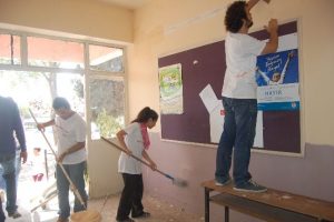 &Uuml;niversite &ouml;ğrencilerinden &ouml;rnek davranış