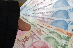 Az &ccedil;alışana &ccedil;ok, &ccedil;ok &ccedil;alışana az maaş