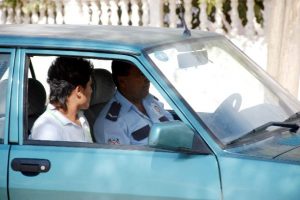 Ehliyetsiz gen&ccedil;ler polisi peşine taktı