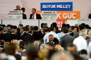 AK Parti'de t&uuml;z&uuml;k değişti