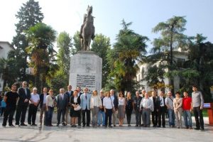 "Şehirlerimize ve geleceğimize sahip &ccedil;ıkalım"