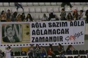 &Ccedil;arşı Neşet Ertaş'ı unutmadı