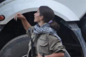 Kadın PKK'lının şoke eden g&ouml;r&uuml;nt&uuml;s&uuml;!