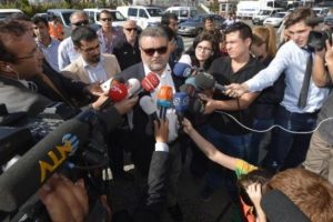 Adli Tıp&ccedil;ıları şok eden o g&ouml;r&uuml;nt&uuml;ye Ahmet &Ouml;zal ne dedi?
