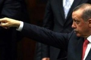&Ouml;mer &Ccedil;elik'ten tezkere a&ccedil;ıklaması