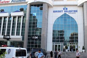 Edremit Belediye Başkanı tutuklandı