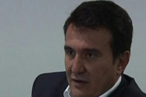 Tam sayfa Alex ilanı verince!..