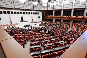 Suriye tezkeresi  Meclis'ten ge&ccedil;ti