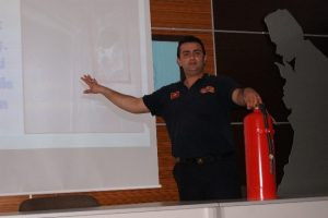 Ağız ve diş sağlığı merkezi personeline yangın semineri