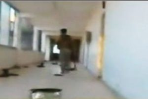 Ak&ccedil;akale'ye top atışı yapan kentteki Esad'ın askerleri ka&ccedil;tı