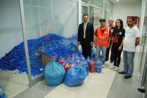 Mavi kapaklar umut oluyor