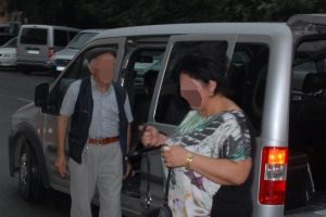 75 yaşındaki dede fuhuş yaparken yakalandı