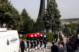 Turgut &Ouml;zal'ın naaşındaki 'o sır'