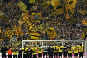 Dortmund'dan kendi taraftarına yasak