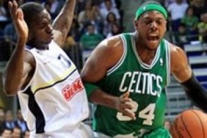 Fenerbah&ccedil;e d&uuml;nya devini dize getirdi