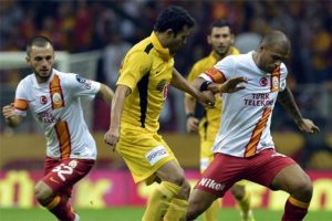 Aslan evinde 'Es'emedi