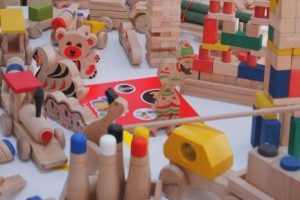 4+4+4 oyuncak sekt&ouml;r&uuml;n&uuml;n y&uuml;z&uuml;n&uuml; g&uuml;ld&uuml;recek