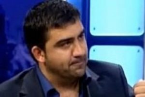 &Uuml;mit &Ouml;zat ateş p&uuml;sk&uuml;rd&uuml;