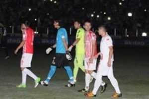 Samsunspor-Denizlispor ma&ccedil;ında &ouml;yle bir şey oldu ki...