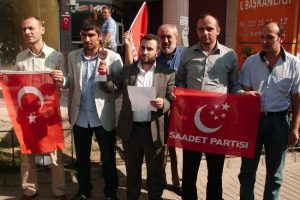 SP'nden AK Parti'ye zam şampiyonluğu kupası