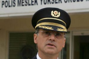 Diyarbakır Emniyet M&uuml;d&uuml;r&uuml;'nden flaş &ccedil;ıkış!
