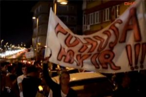 Avcılar'da vatandaşların travesti isyanı